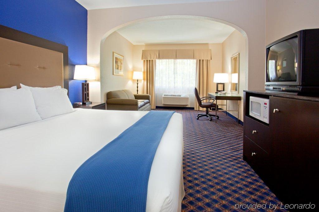 Holiday Inn Express Houston North-1960 Champions Area المظهر الخارجي الصورة