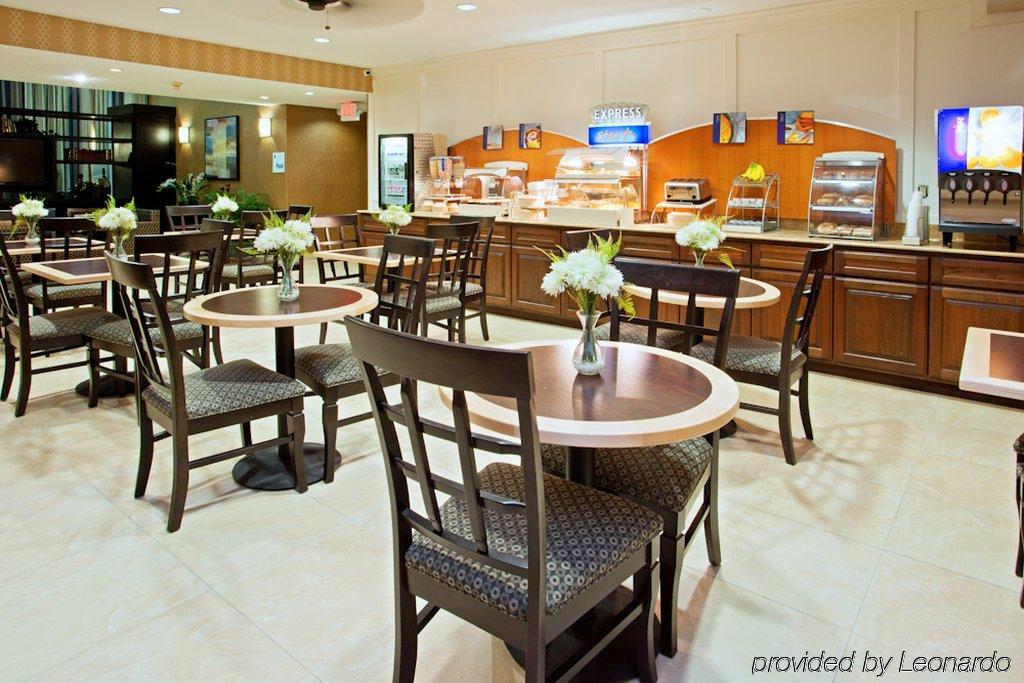 Holiday Inn Express Houston North-1960 Champions Area المظهر الخارجي الصورة
