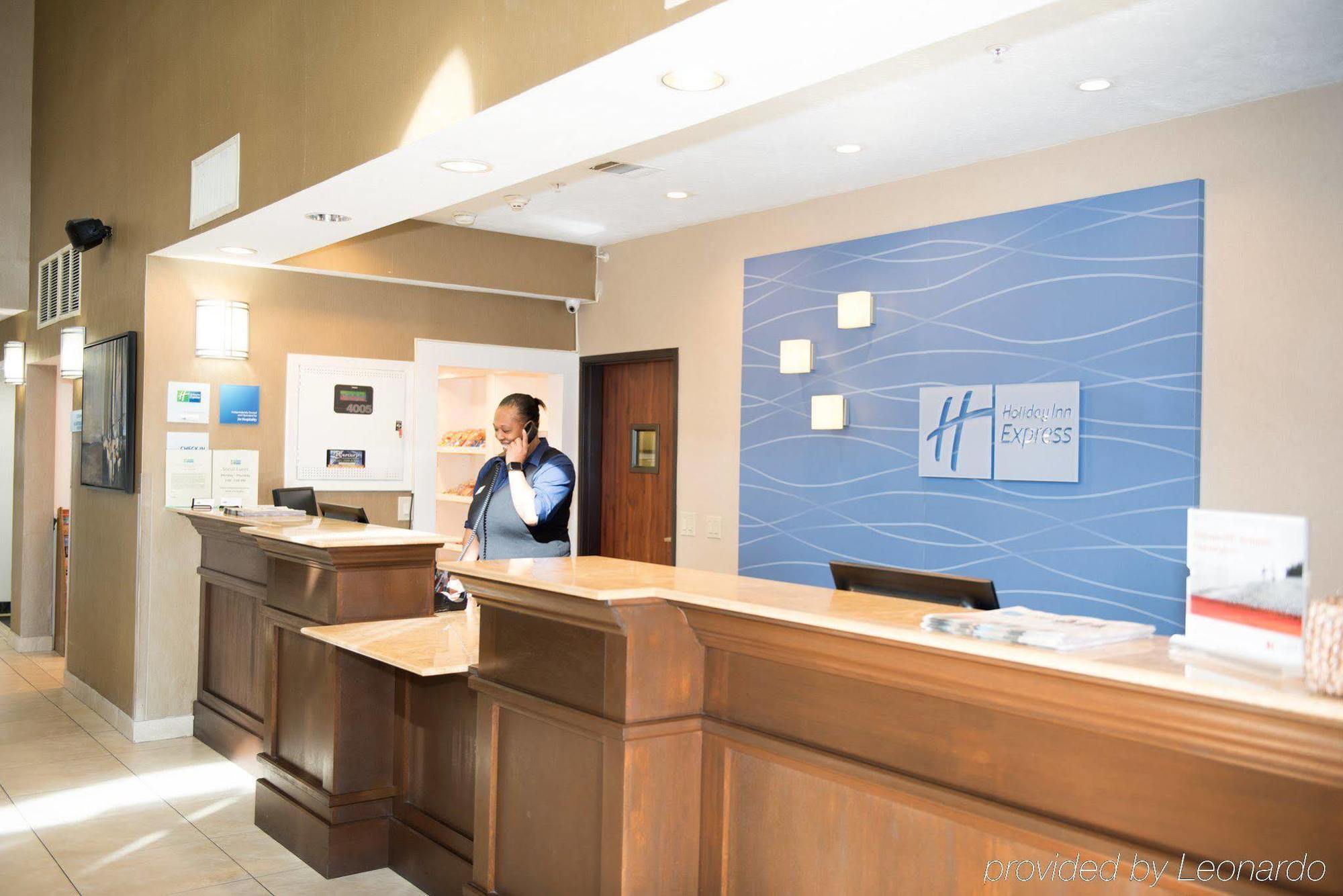 Holiday Inn Express Houston North-1960 Champions Area المظهر الخارجي الصورة
