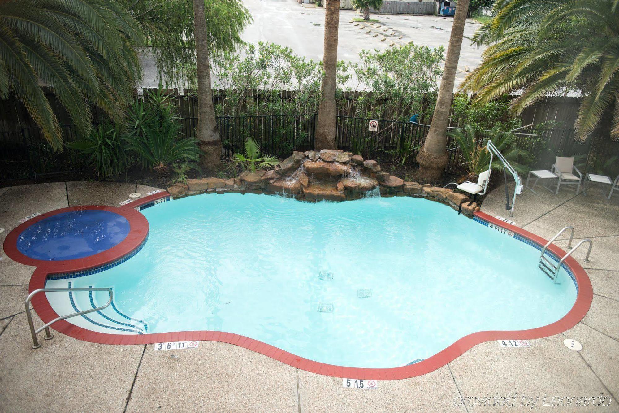 Holiday Inn Express Houston North-1960 Champions Area المظهر الخارجي الصورة