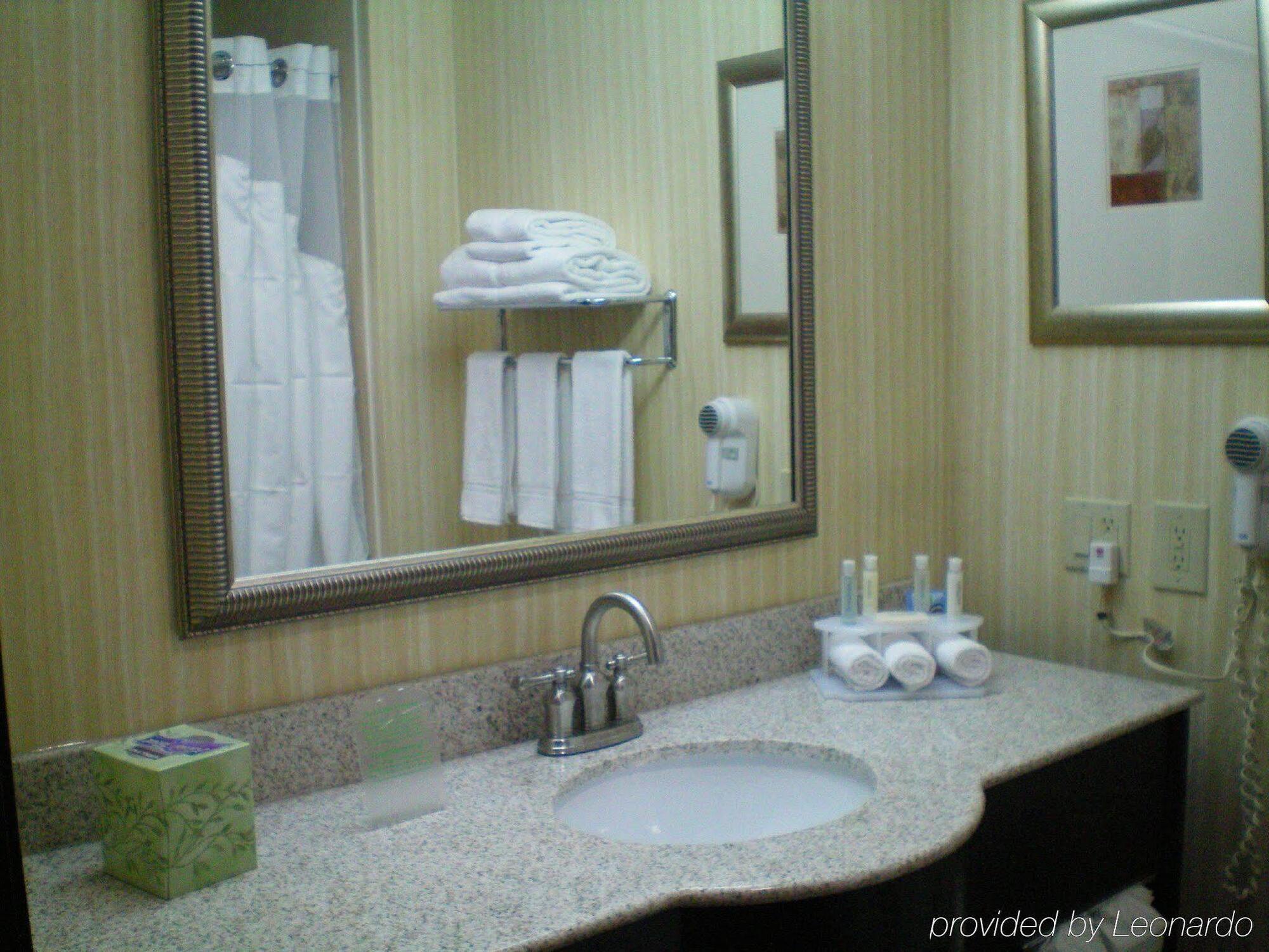 Holiday Inn Express Houston North-1960 Champions Area المظهر الخارجي الصورة
