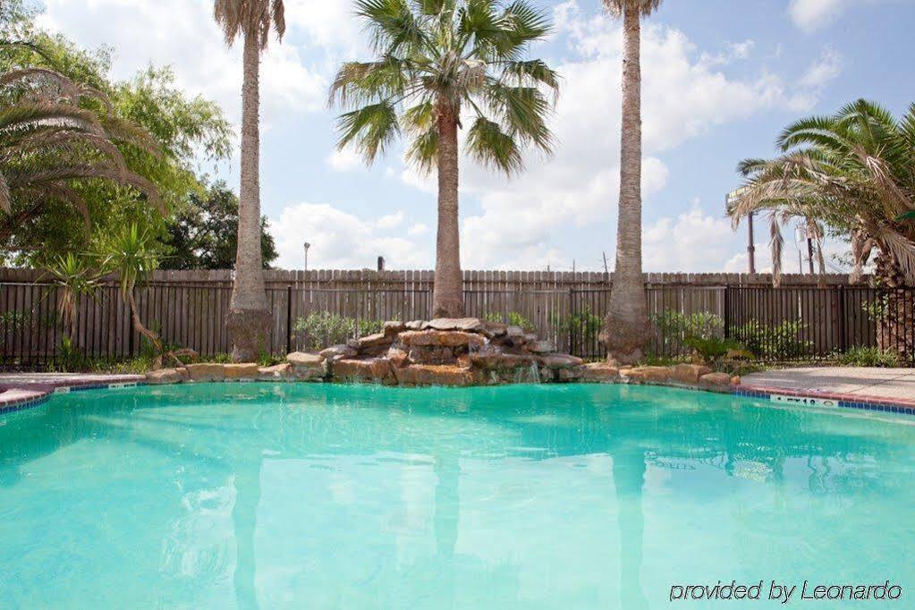Holiday Inn Express Houston North-1960 Champions Area المظهر الخارجي الصورة