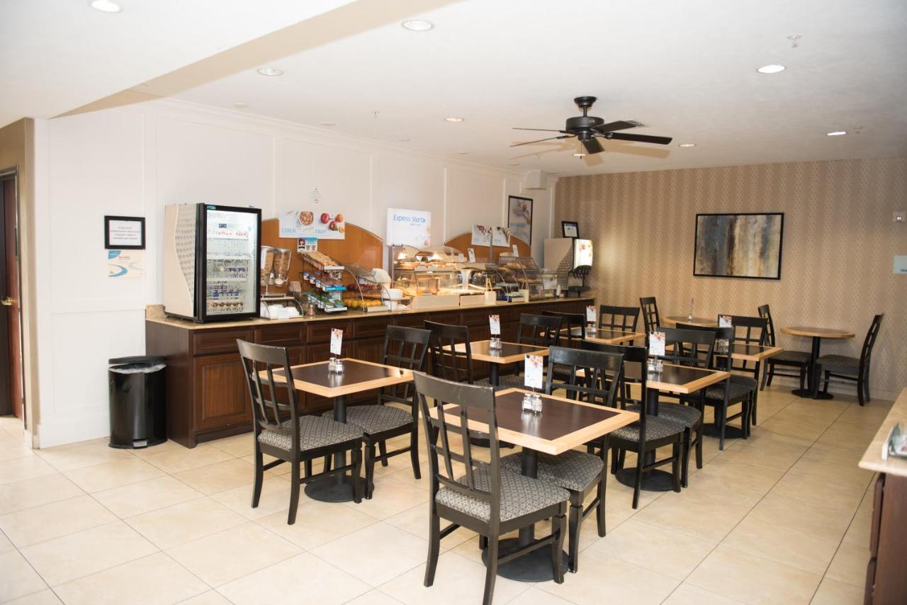 Holiday Inn Express Houston North-1960 Champions Area المظهر الخارجي الصورة