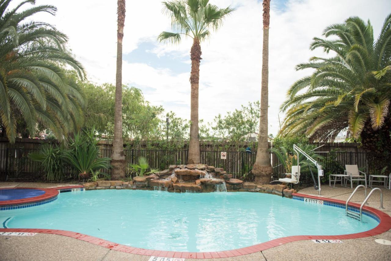 Holiday Inn Express Houston North-1960 Champions Area المظهر الخارجي الصورة